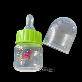 Babyflasche aus Kunststoff mit Motiv und Deckel *hellgrün